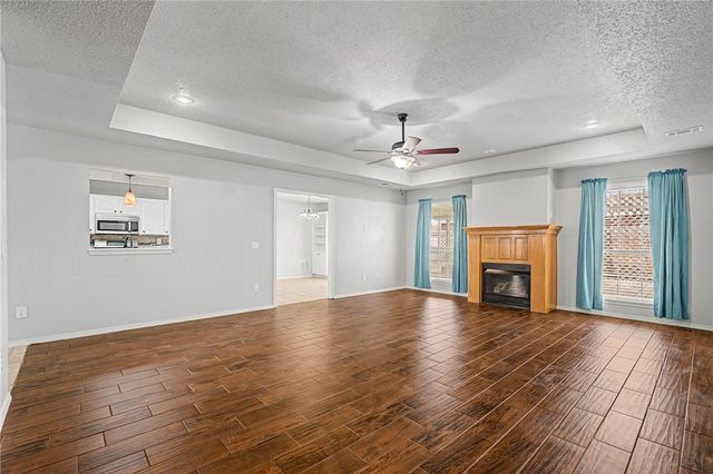 801 Pinoak Street, Centerton, AR 72719