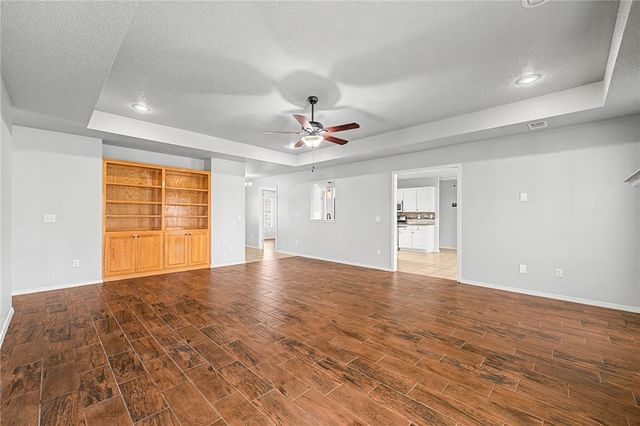 801 Pinoak Street, Centerton, AR 72719