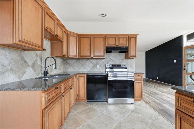 1204 67th Street, Kansas City, MO 64118