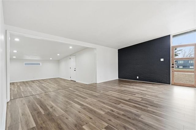 1204 67th Street, Kansas City, MO 64118