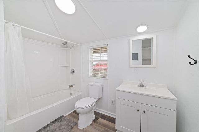 1228 W Canal, Crystal Beach, TX 77650