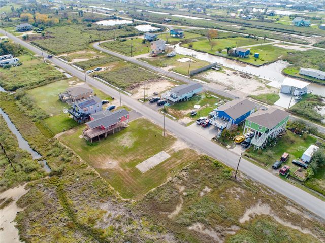 1228 W Canal, Crystal Beach, TX 77650