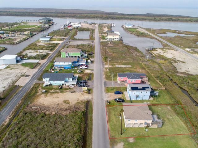 1228 W Canal, Crystal Beach, TX 77650