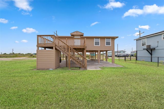 1228 W Canal, Crystal Beach, TX 77650