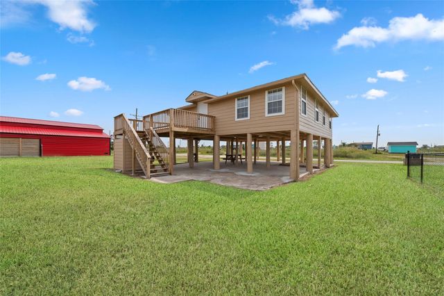 1228 W Canal, Crystal Beach, TX 77650
