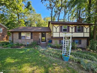 5 Nova Street, Taylors, SC 29687