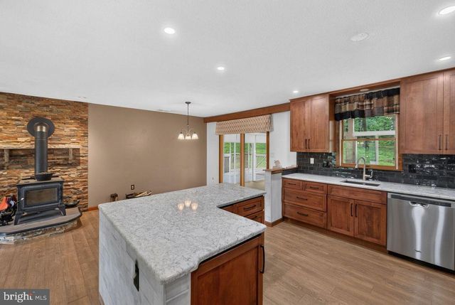 2161 HOLLYBERRY CT, Pottstown, PA 19464