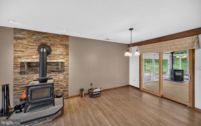 2161 HOLLYBERRY CT, Pottstown, PA 19464