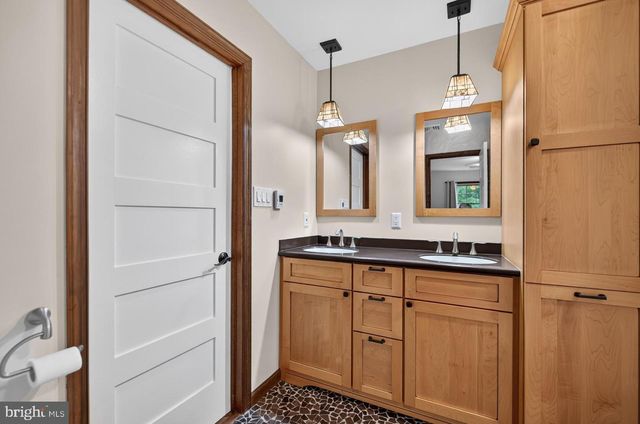 2161 HOLLYBERRY CT, Pottstown, PA 19464