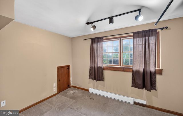 2161 HOLLYBERRY CT, Pottstown, PA 19464
