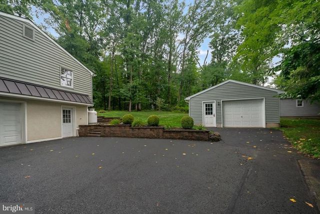 2161 HOLLYBERRY CT, Pottstown, PA 19464