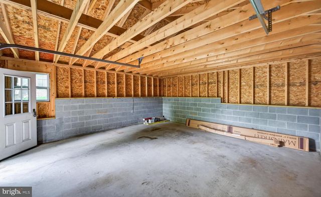 2161 HOLLYBERRY CT, Pottstown, PA 19464