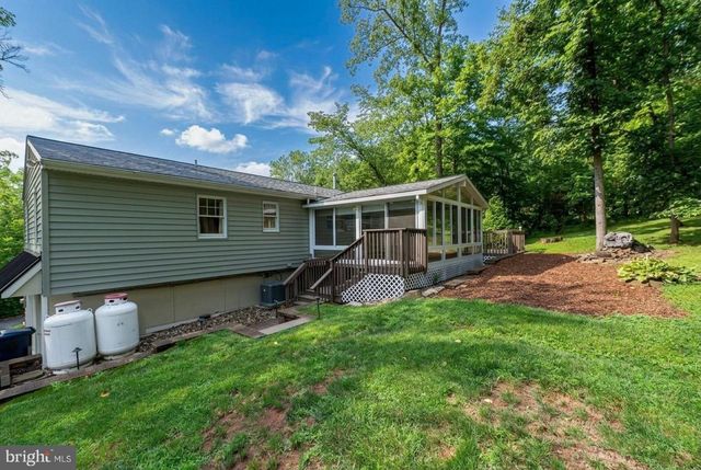 2161 HOLLYBERRY CT, Pottstown, PA 19464