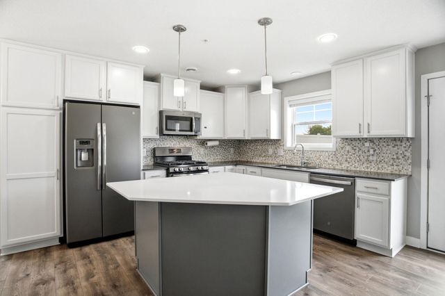 13759 102nd Place N, Maple Grove, MN 55369