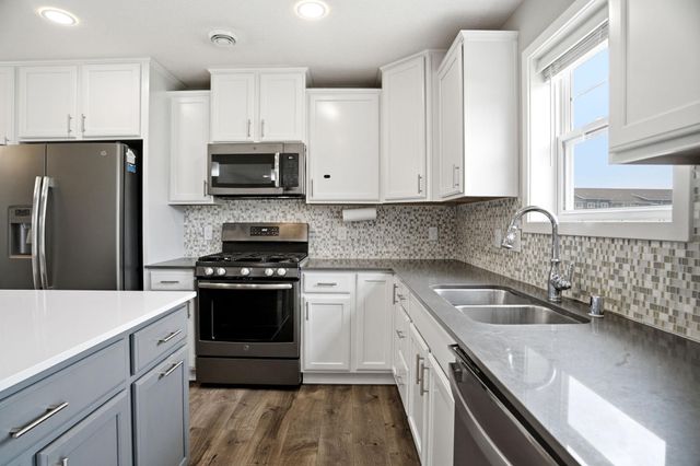 13759 102nd Place N, Maple Grove, MN 55369