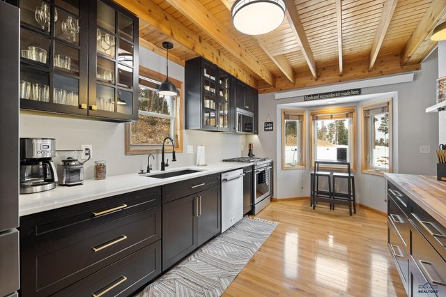 21310 CABIN RD, Lead, SD 57754