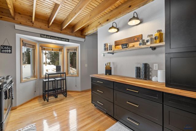 21310 CABIN RD, Lead, SD 57754