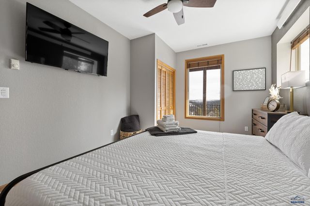 21310 CABIN RD, Lead, SD 57754