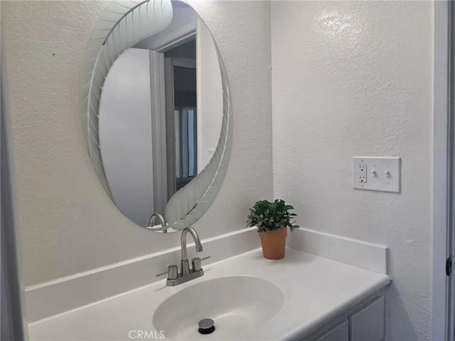 1661 Neil Armstrong 166, Montebello, CA 90640