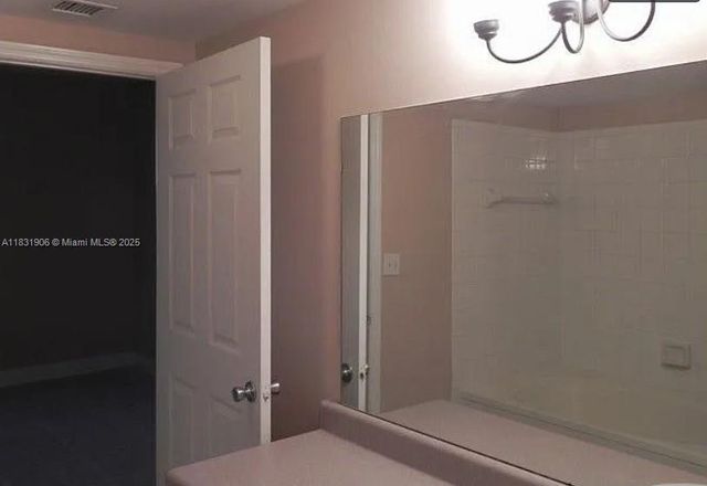 160 SW 117th Ter 6102, Pembroke Pines, FL 33025