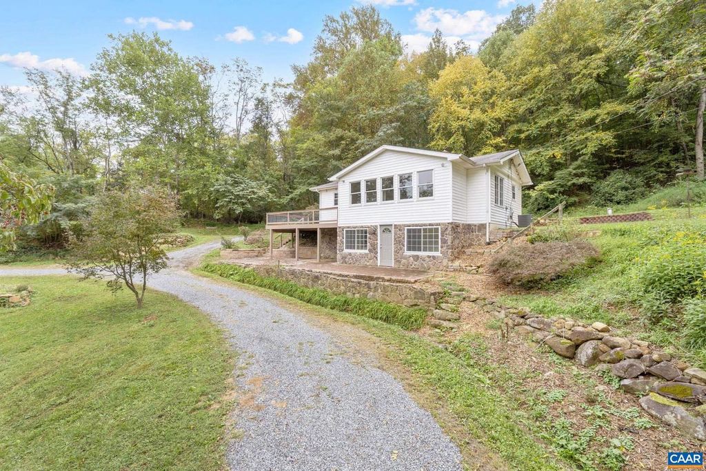 1819 SIMMONS GAP RD, Dyke, VA 22935