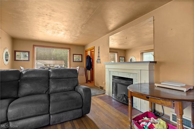 406 Root Road, Lorain, OH 44052