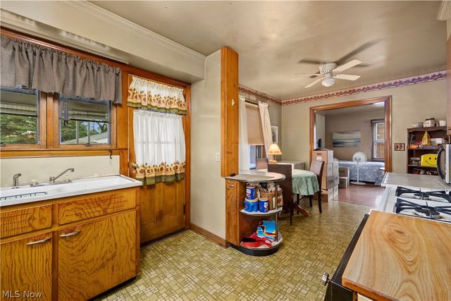 406 Root Road, Lorain, OH 44052