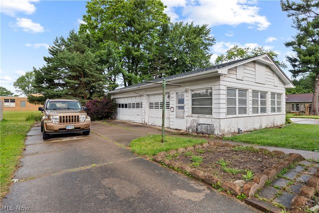 406 Root Road, Lorain, OH 44052