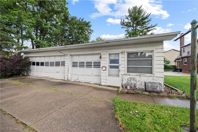 406 Root Road, Lorain, OH 44052