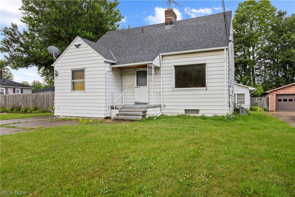 406 Root Road, Lorain, OH 44052