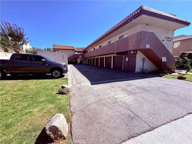 3300 W Orange Avenue 6, Anaheim, CA 92804