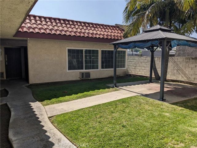 3300 W Orange Avenue 6, Anaheim, CA 92804