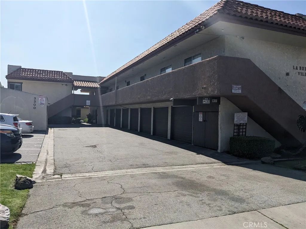 3300 W Orange Avenue 6, Anaheim, CA 92804