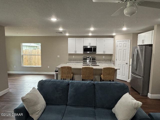 305 Fletcher Avenue, Daytona Beach, FL 32114