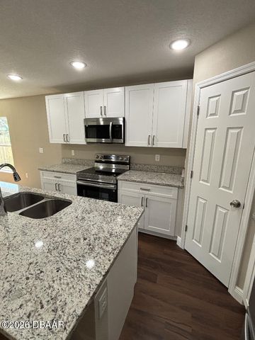 305 Fletcher Avenue, Daytona Beach, FL 32114