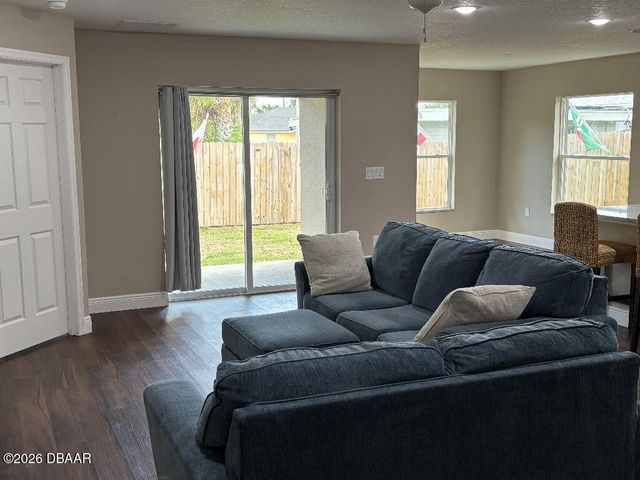 305 Fletcher Avenue, Daytona Beach, FL 32114