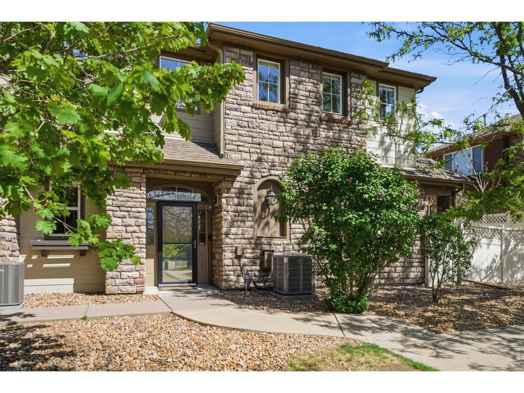 11313 Navajo Cir C, Denver, CO 80234