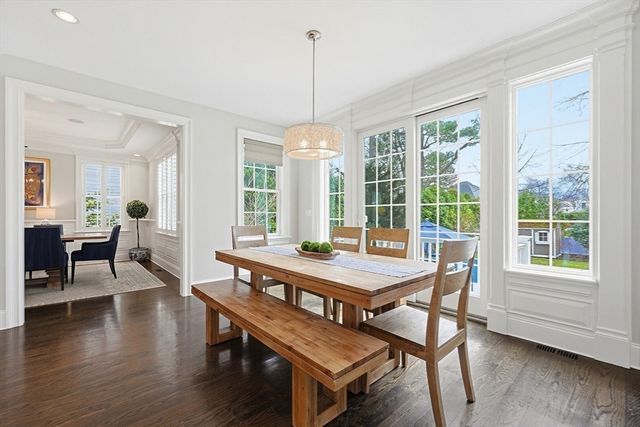 194 Lindbergh Ave, Needham, MA 02494