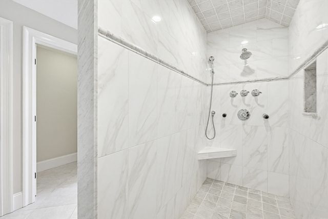 194 Lindbergh Ave, Needham, MA 02494