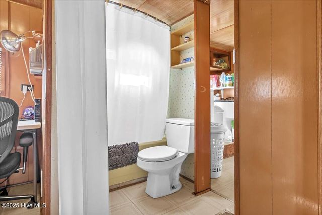 230 NE 66th Street, Oak Island, NC 28465