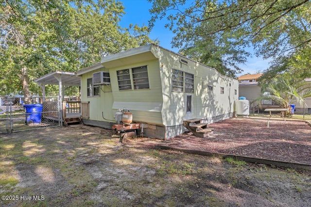 230 NE 66th Street, Oak Island, NC 28465