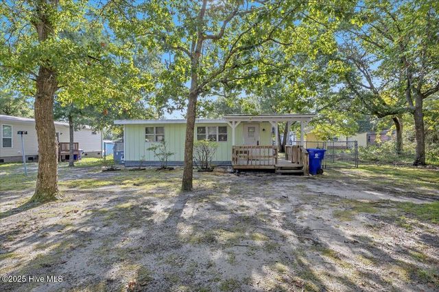 230 NE 66th Street, Oak Island, NC 28465