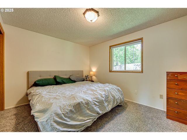 1302 Ne 9TH Way, Battle Ground, WA 98604