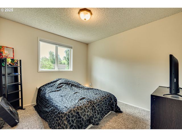 1302 Ne 9TH Way, Battle Ground, WA 98604