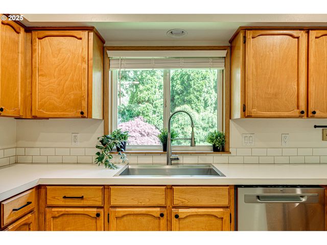 1302 Ne 9TH Way, Battle Ground, WA 98604