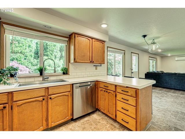 1302 Ne 9TH Way, Battle Ground, WA 98604