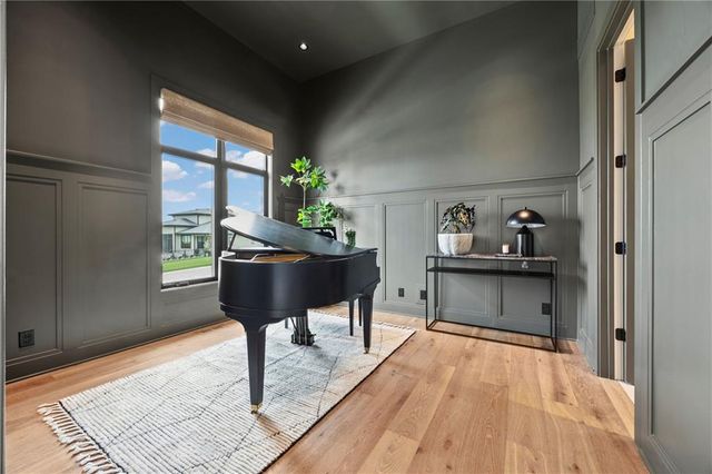 16700 Parkhill Street, Overland Park, KS 66221