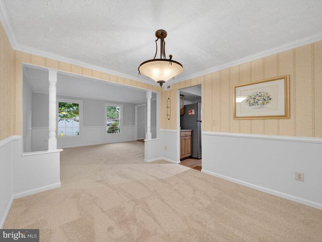 9136 KARLO ST, Manassas, VA 20110