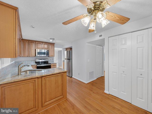 9136 KARLO ST, Manassas, VA 20110