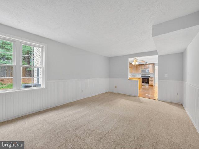 9136 KARLO ST, Manassas, VA 20110